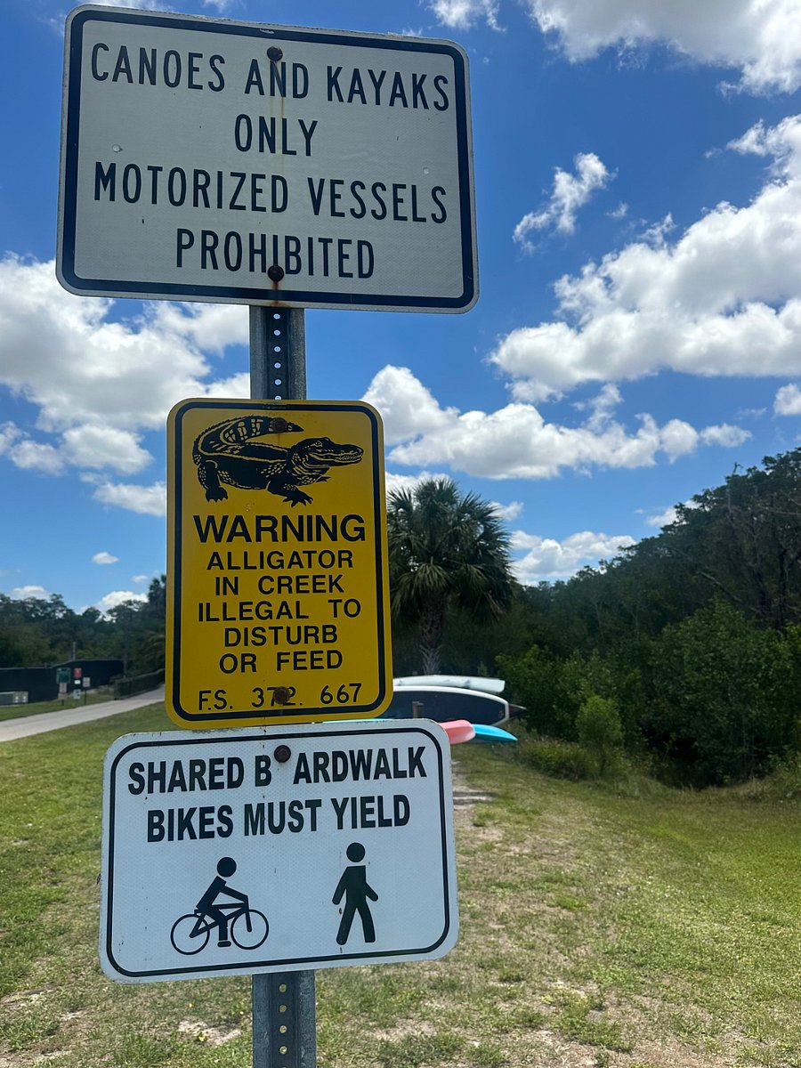 One of the bike path entrances to the Gordon River Greenway