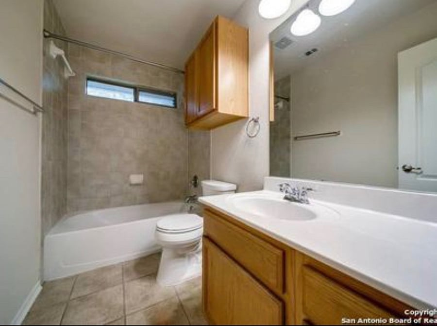 Furnished Finder property 999675_1 photo 14