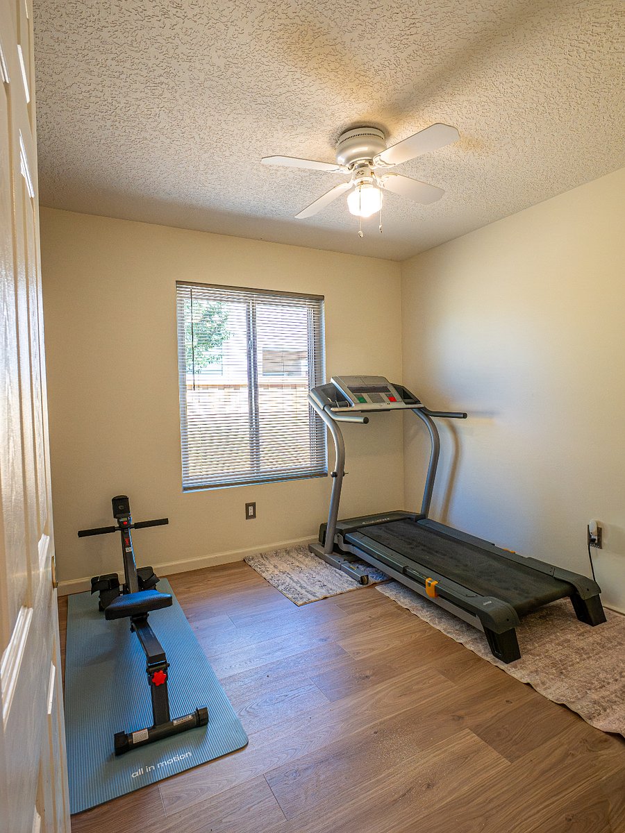 Workout room.