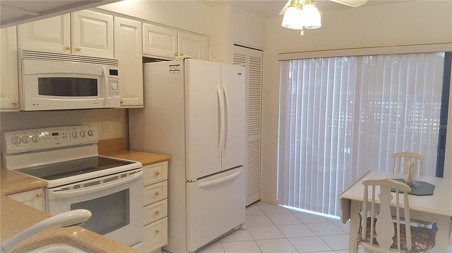 Furnished Finder property 999732_1 photo 11