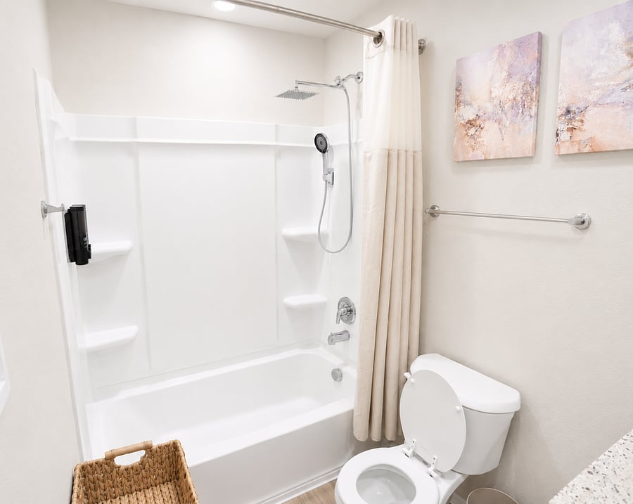 Full bathroom 2 with tub and shower combo