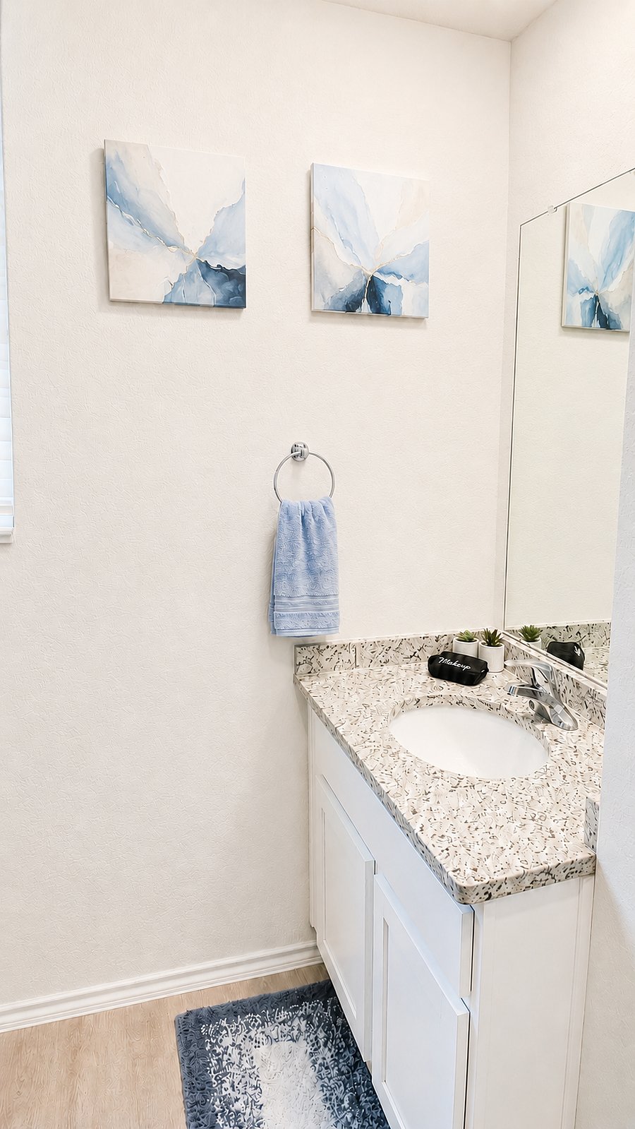Additional clean and bright half bath