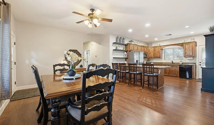 Furnished Finder property 999750_1 photo 4