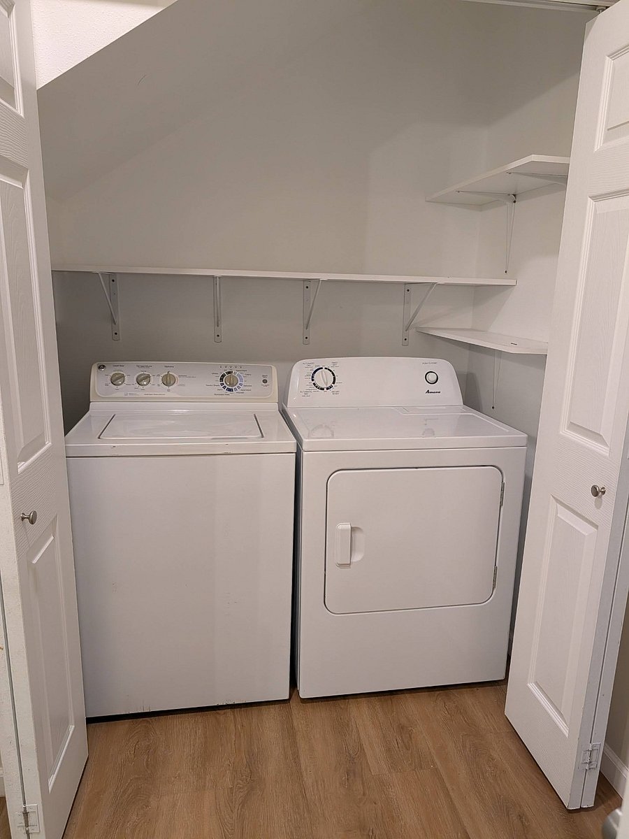 1st floor laundry