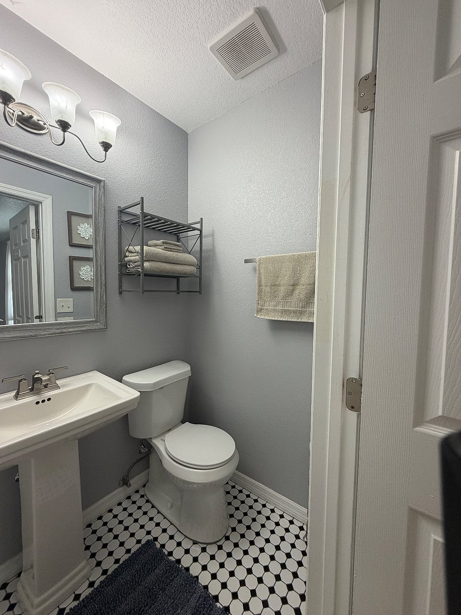 Furnished Finder property 999803_1 photo 17