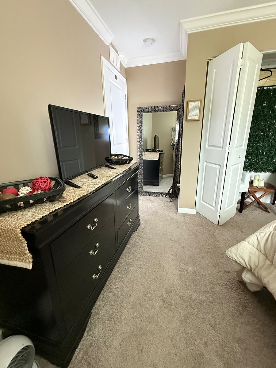 Furnished Finder property 999839_1 photo 5