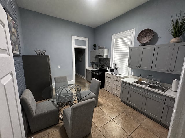 Furnished Finder property 999850_1 photo 6