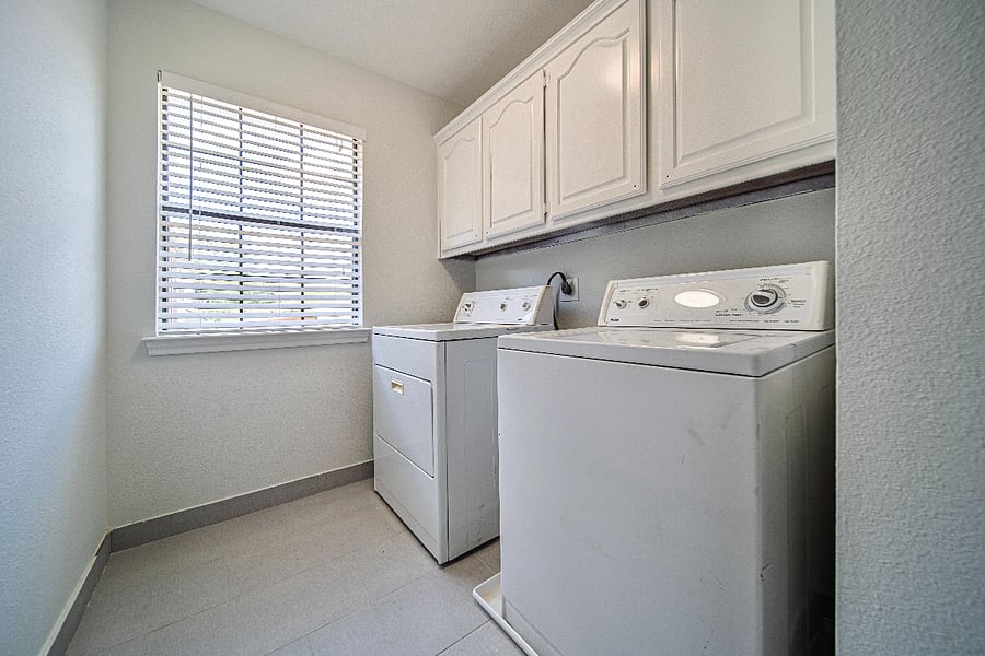In-unit laundry