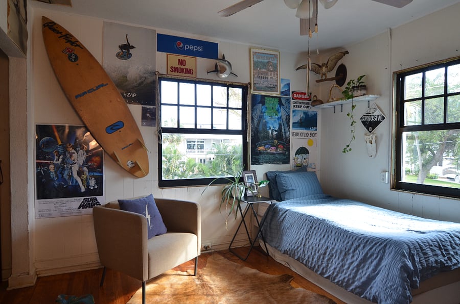 Upstairs bedroom, 2 twin beds available.