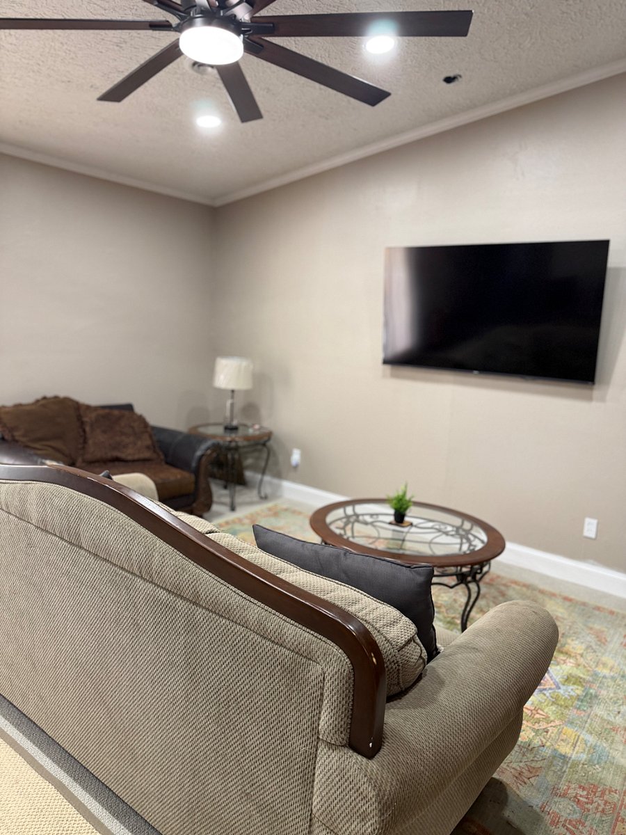 Furnished Finder property 999889_1 photo 9