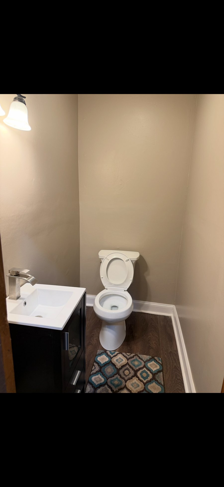 Half bathroom off livingroom