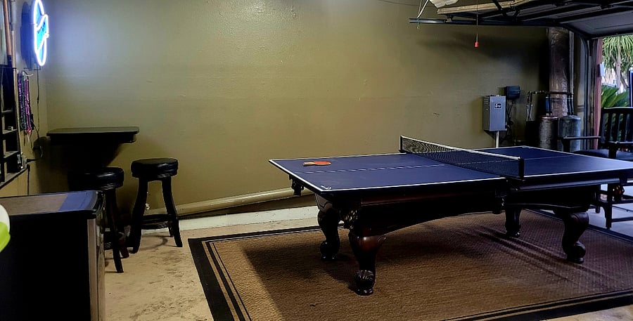 Interchangeable pool table and ping pong table