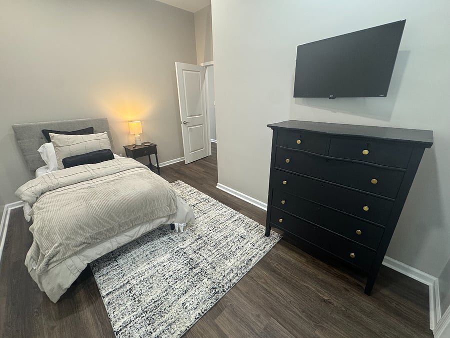 Furnished Finder property 999987_1 photo 8