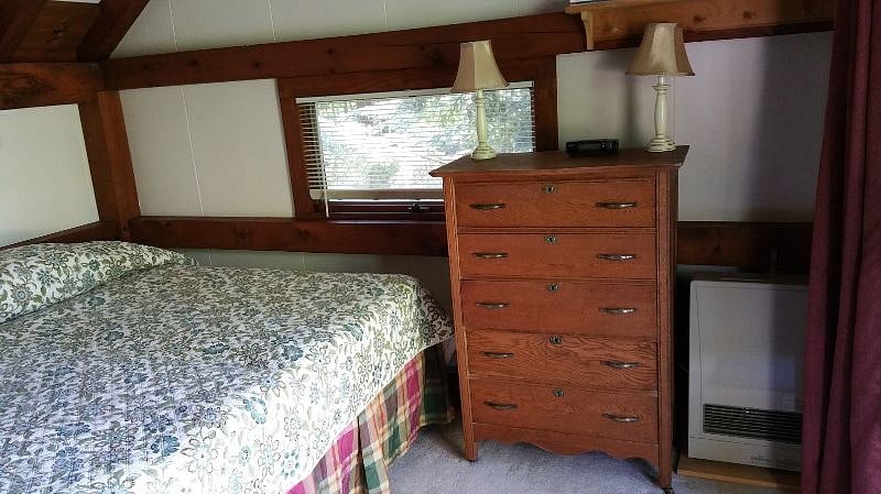 Bedroom with new Rinnai heat 2nd floor