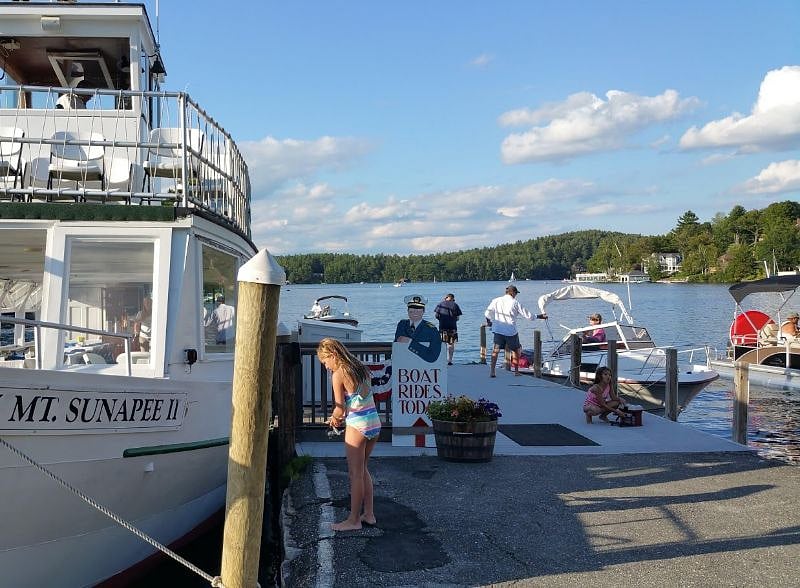 Cruise boat, Sunapee harbor