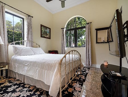 property_photo