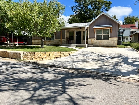 property_photo