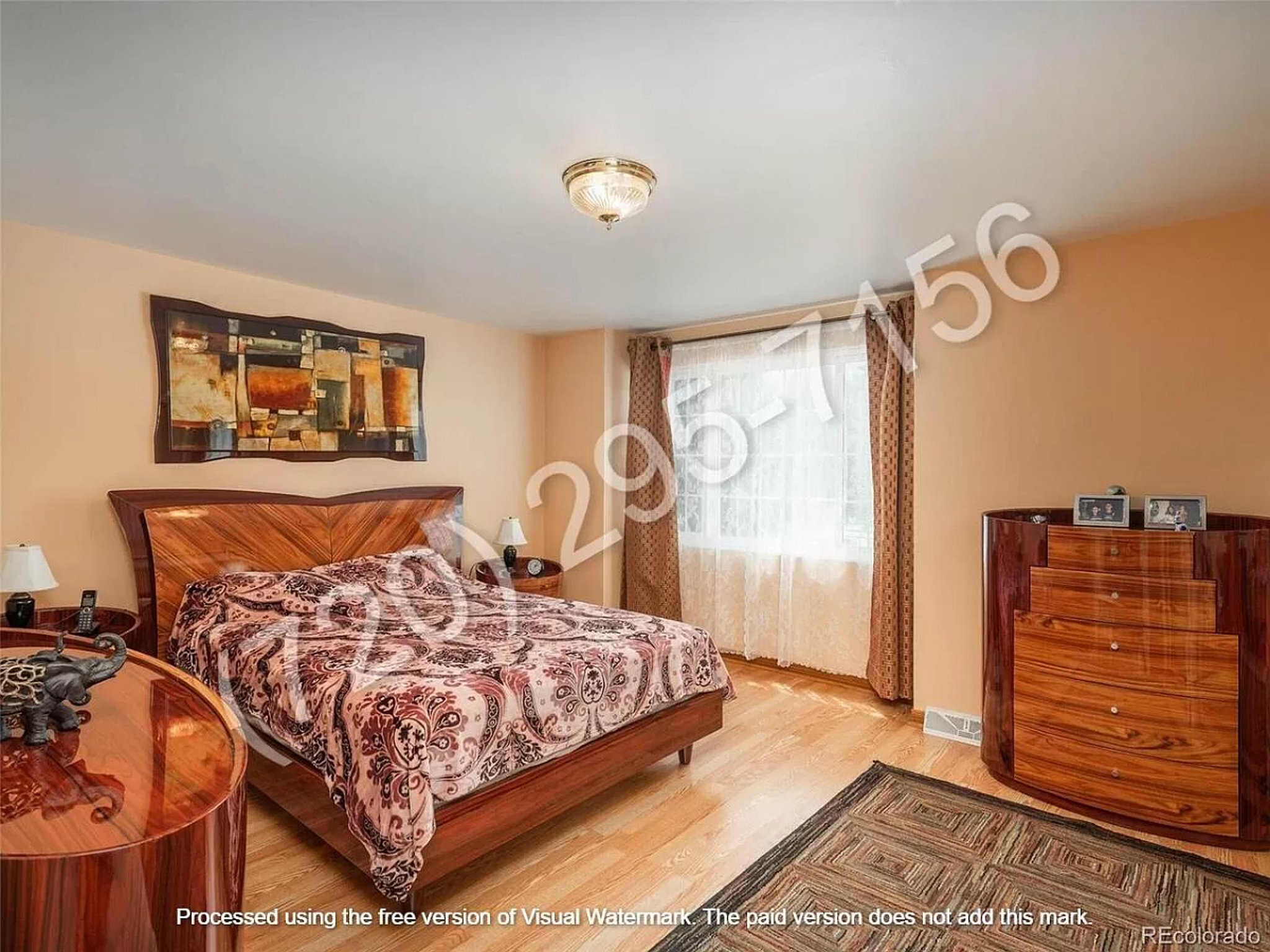 Curated visual reference: Fresh Look at Private Condo Floor For Rent In Glendale