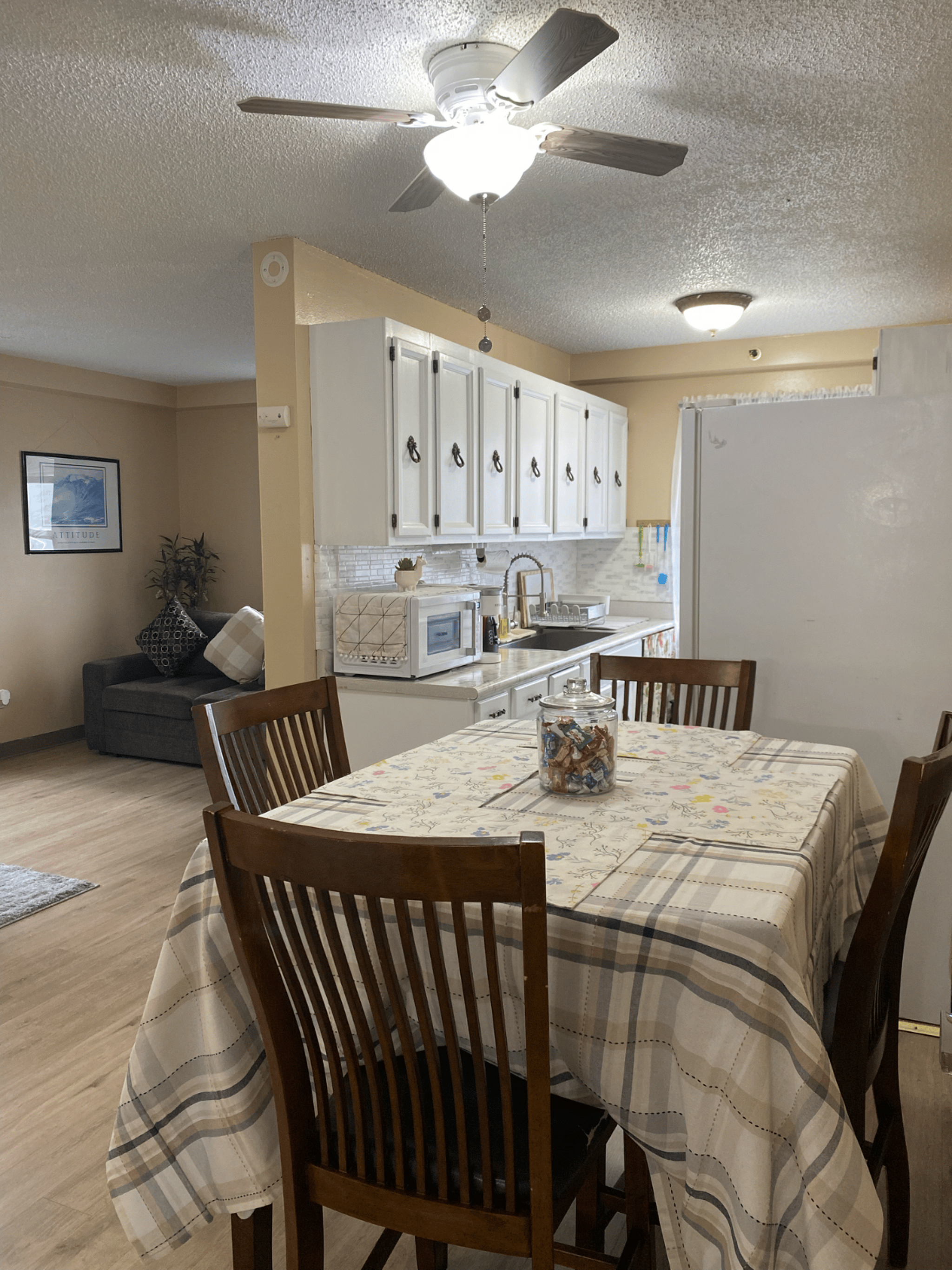 Fully furnished condo 2 bedroom 1 bathroom